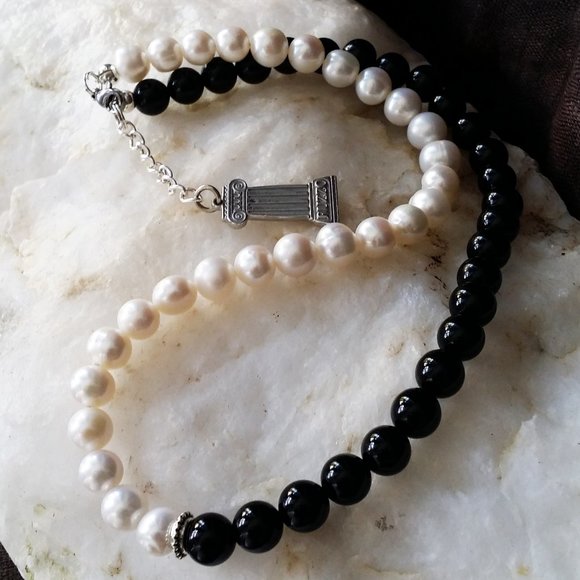 Natural Classic Freshwater Pearl Yin Yang Necklace Genuine Black Onyx - Picture 1 of 6